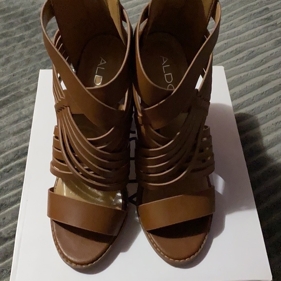 ALDO Gilang - Picture 2 of 2